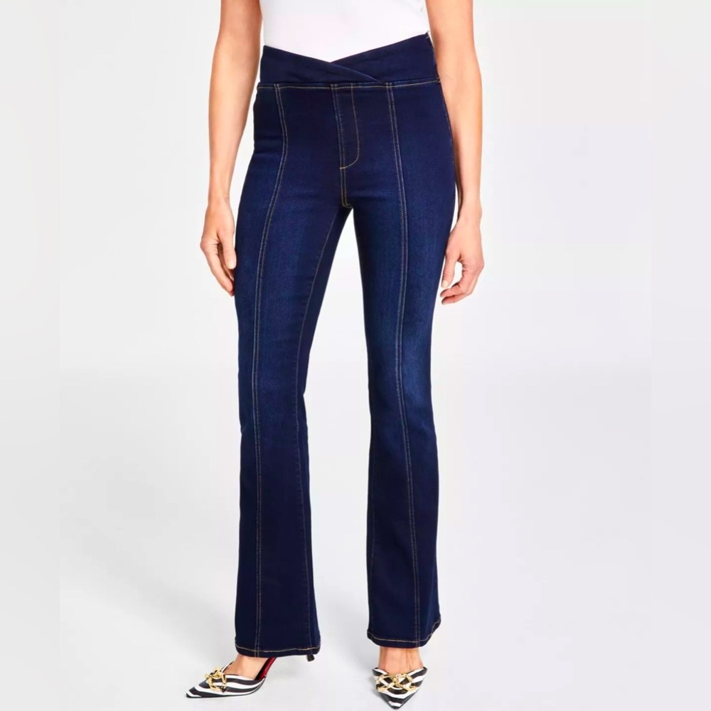 INC International Concepts Hi Rise Fit Flare Leg Jeans In Ink Wash. Sz 4. NWT.
